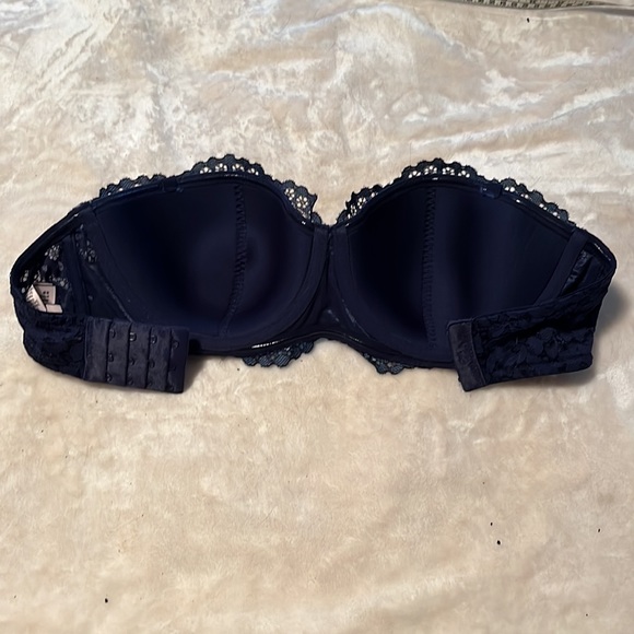 Victoria’s Secret Lined Balconet Strapless Lace Bra in Blue 32DD - Picture 4 of 7